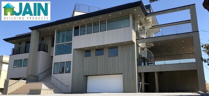 Pre-Finished Cellular PVC Vertical Siding & Trim